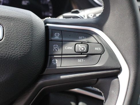 New 2026 Jeep Grand Cherokee Laredo AWD/4WD image 10