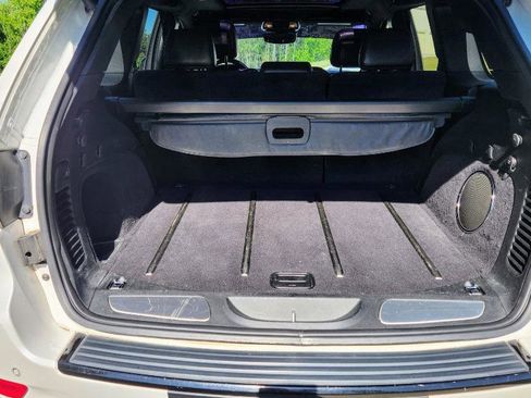 Used 2017 Jeep Grand Cherokee SRT w/ Trailer Tow Group IV AWD/4WD image 10