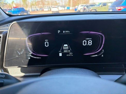 Used 2023 Kia Sportage EX image 12