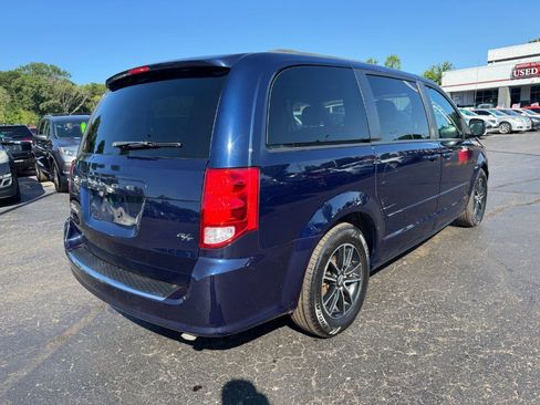 Used 2016 Dodge Grand Caravan R/T w/ Driver Convenience Group FWD image 5