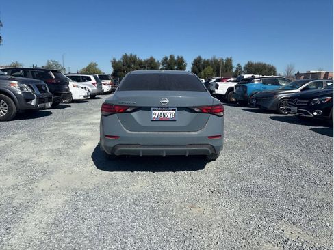 Used 2025 Nissan Sentra SV w/ SV Premium Package image 8