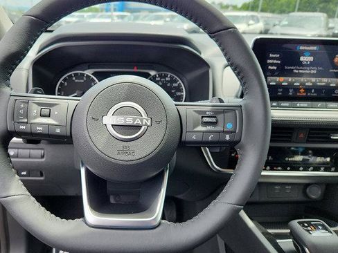 New 2025 Nissan Rogue SV w/ SV Premium Package image 10