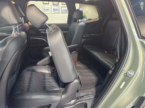 Used 2023 Kia Telluride SX Prestige X-Line image 32