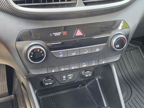 Used 2019 Hyundai Tucson Value AWD/4WD image 25