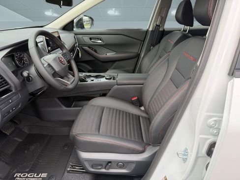 New 2026 Nissan Rogue Rock Creek image 5
