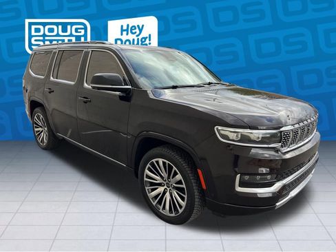Used 2023 Jeep Grand Wagoneer Series III AWD/4WD image 7