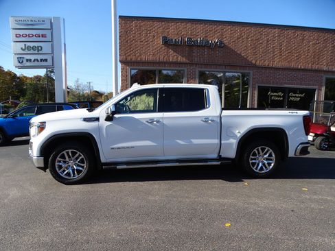 Used 2021 GMC Sierra 1500 SLT w/ SLT Convenience Package image 3