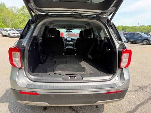 Certified 2022 Ford Explorer XLT w/ Equipment Group 202A AWD/4WD image 13