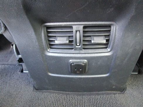 Used 2017 Nissan Titan PRO-4X image 19