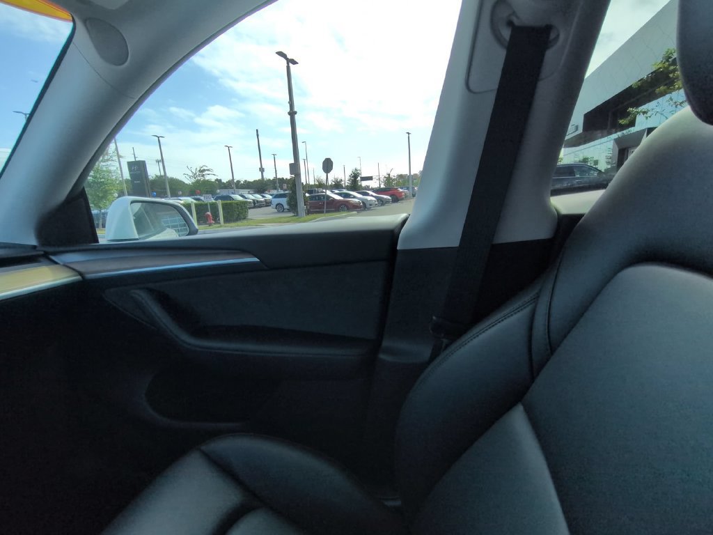Used 2024 Tesla Model Y Long Range RWD image 28