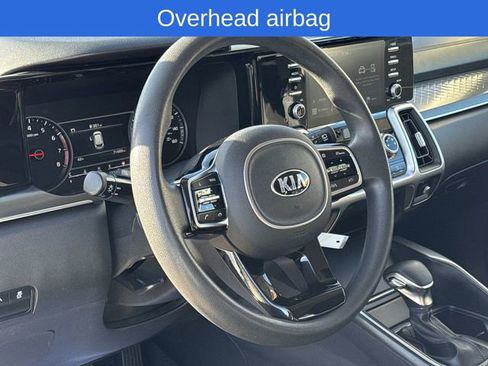 Used 2021 Kia Sorento LX image 17