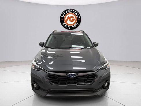 Used 2025 Subaru Crosstrek 2.0i Premium AWD/4WD image 2