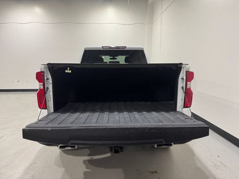 Used 2022 Chevrolet Silverado 1500 LT Trail Boss w/ Bed Protection Package AWD/4WD image 26