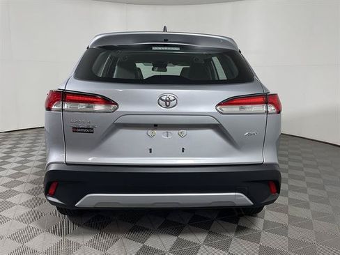 Certified 2024 Toyota Corolla Cross L AWD/4WD image 6