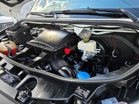 Used 2020 Mercedes-Benz Sprinter 2500 image 21