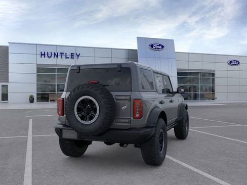 New 2025 Ford Bronco Badlands w/ Sasquatch Package image 8