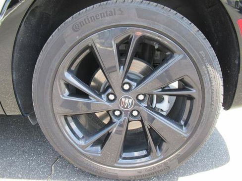 Used 2025 Buick Envision Sport Touring AWD/4WD image 8