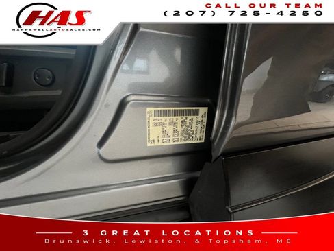 Used 2023 Nissan Rogue SV AWD/4WD image 17