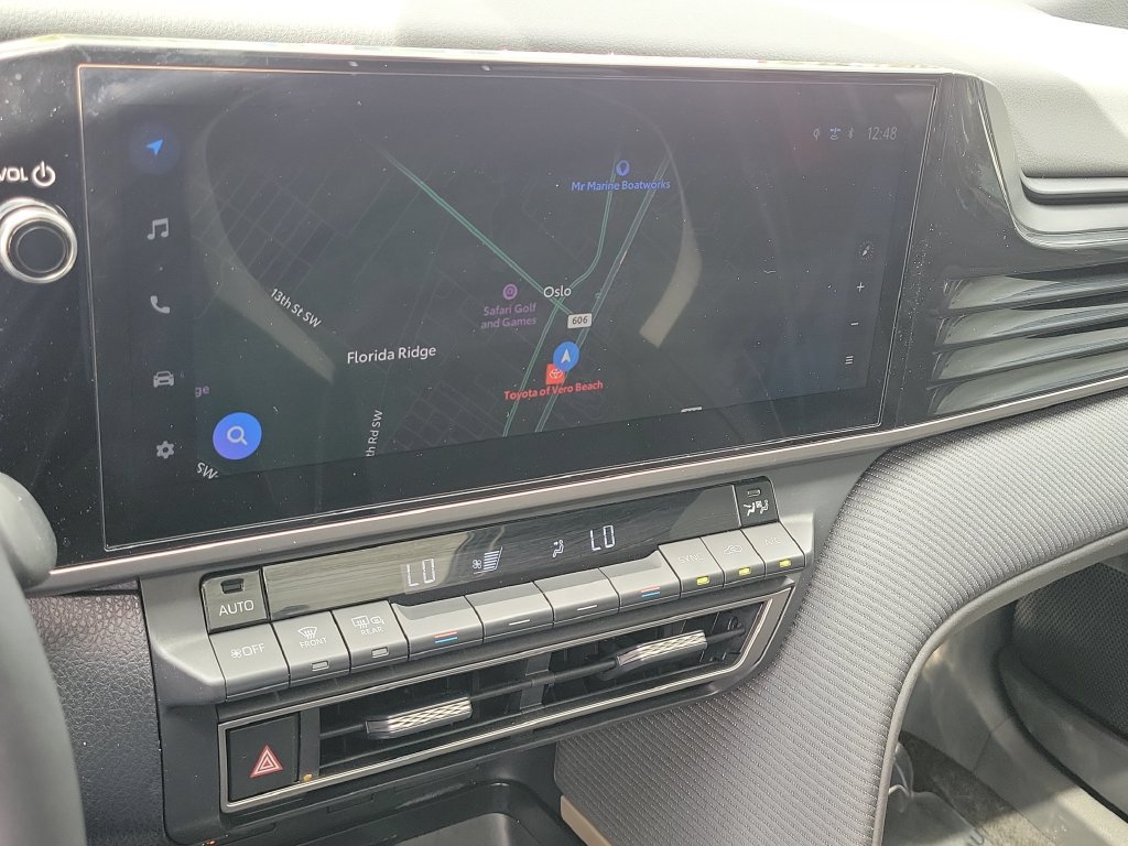 Used 2026 Toyota Camry SE w/ Multimedia Upgrade Package FWD image 15