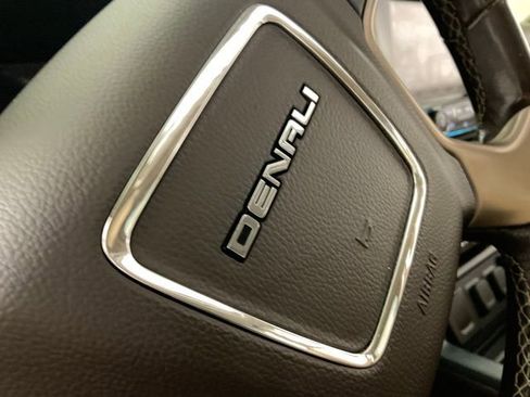 Used 2018 GMC Sierra 1500 Denali image 47