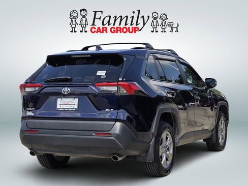 Used 2022 Toyota RAV4 XLE FWD image 4