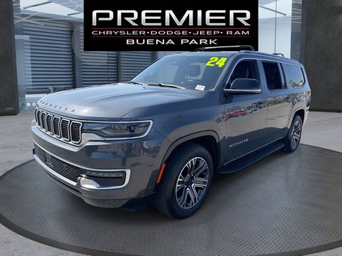 Used 2024 Jeep Wagoneer L 2WD w/ Premium Group I image 1