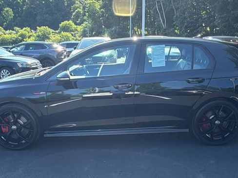 Used 2024 Volkswagen GTI SE FWD image 8
