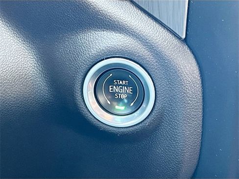 Used 2022 GMC Sierra 2500 Denali image 16