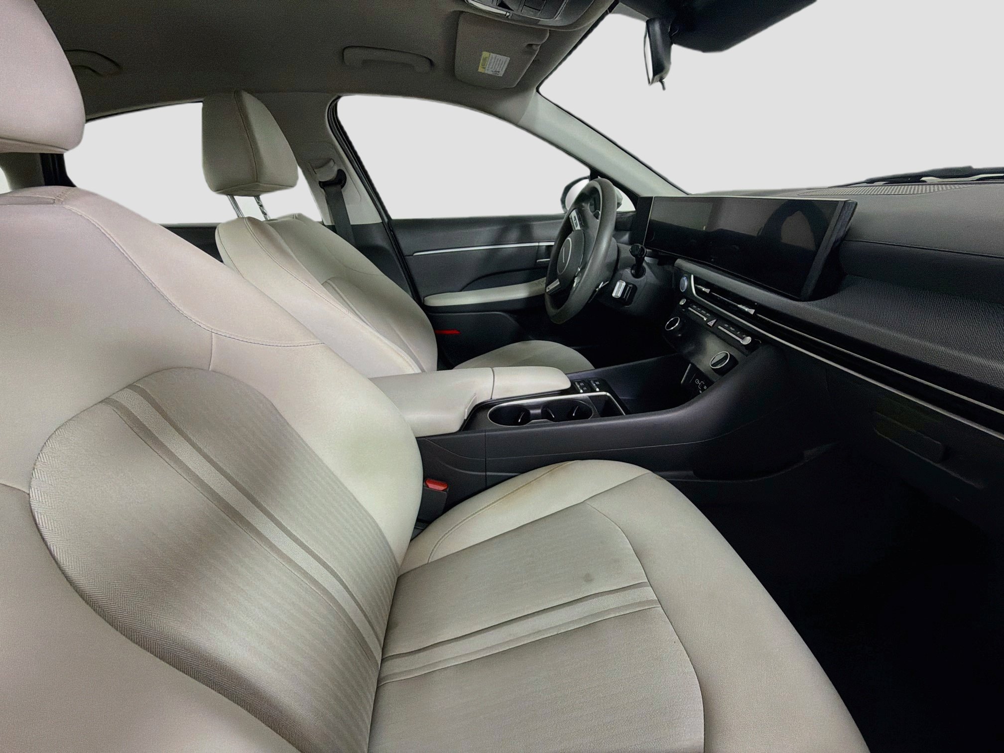 Used 2025 Hyundai Sonata SEL FWD image 29