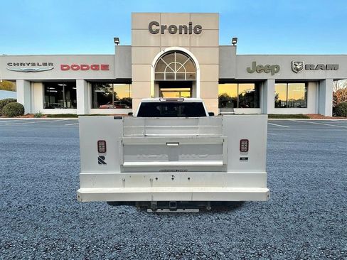 Used 2022 GMC Sierra 3500 Pro w/ Convenience Package AWD/4WD image 4