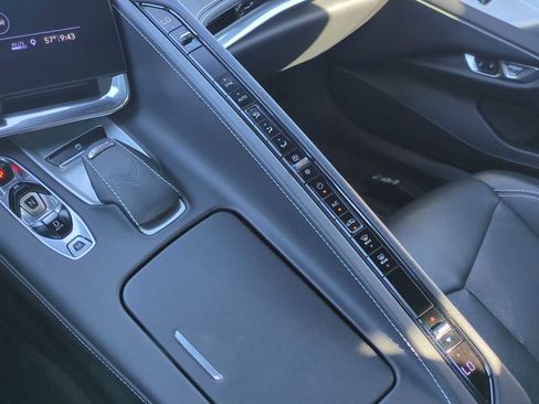 Used 2020 Chevrolet Corvette Stingray Coupe w/ Z51 Performance Package image 18