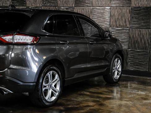 Used 2017 Ford Edge Titanium w/ Equipment Group 301A FWD image 14