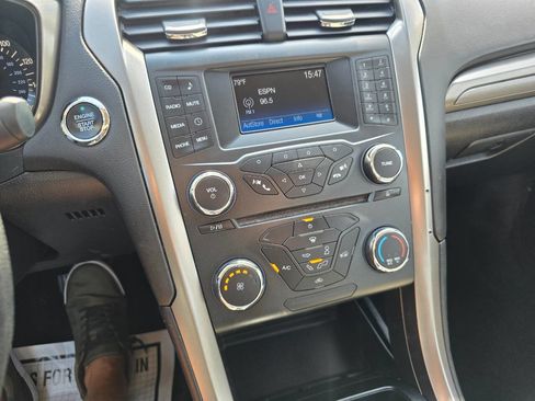 Used 2017 Ford Fusion S image 15