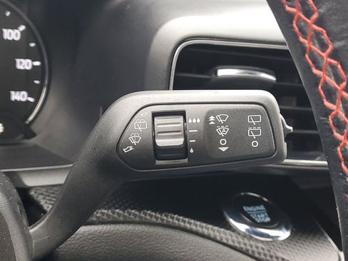 Used 2023 Ford Explorer ST-Line w/ Class IV Trailer Tow Package image 24