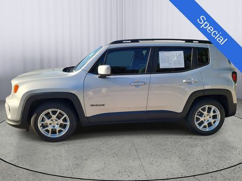 Used 2021 Jeep Renegade Latitude FWD image 6