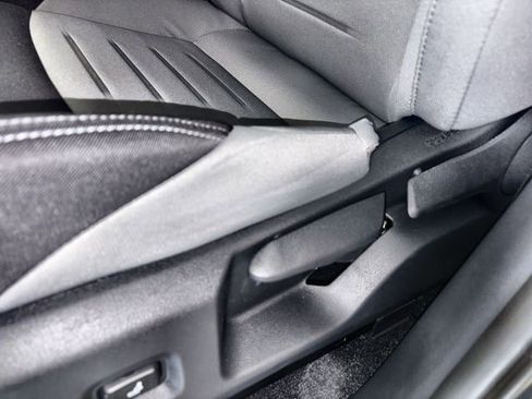 New 2025 Toyota Tacoma TRD Off-Road image 12