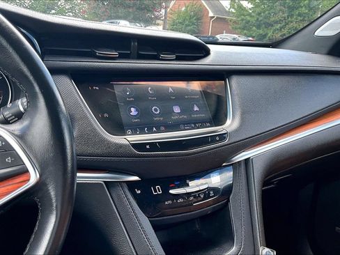 Certified 2023 Cadillac XT5 Premium Luxury AWD/4WD image 15