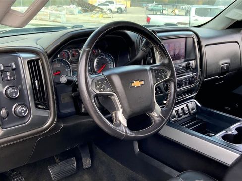 Used 2017 Chevrolet Silverado 2500 LTZ w/ Midnight Edition image 16