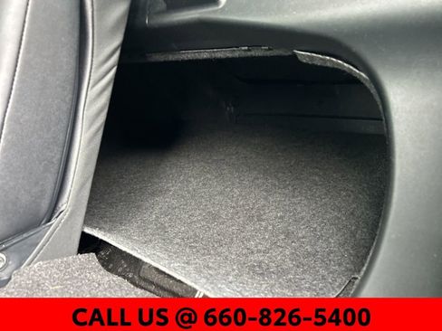 Used 2012 Toyota Camry SE image 10