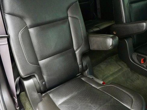 Used 2015 Chevrolet Tahoe LTZ AWD/4WD image 8