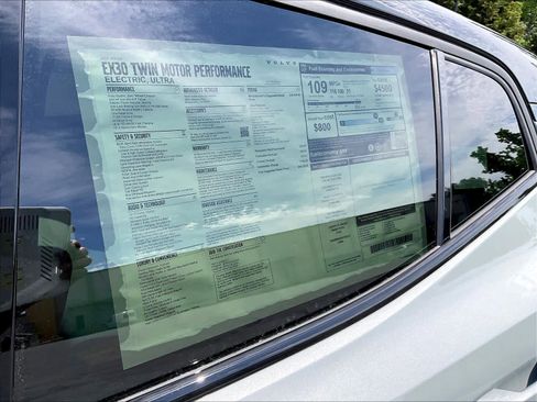 New 2026 Volvo EX30 Ultra w/ Climate Package image 37