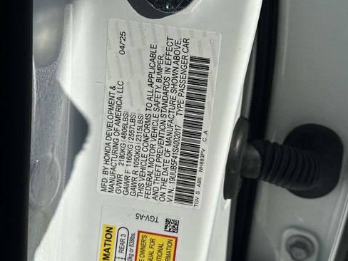 Certified 2025 Acura TLX w/ Technology Package image 31