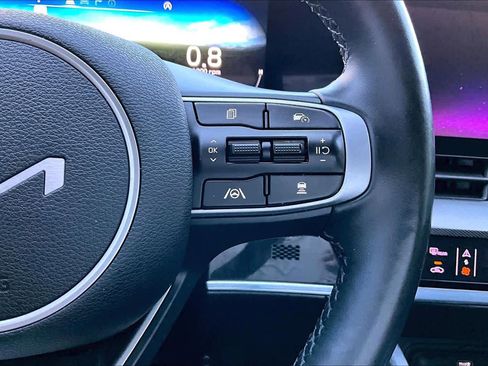 Used 2023 Kia Sportage SX image 23