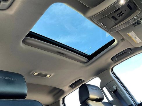 Used 2017 GMC Sierra 1500 Denali image 17