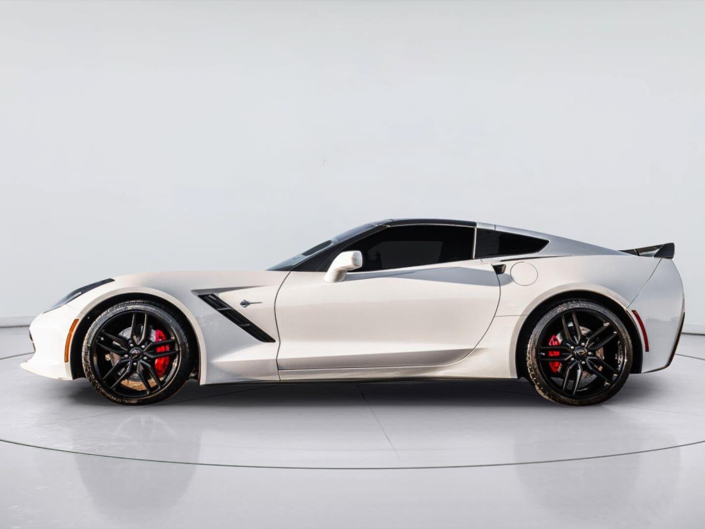 Used 2016 Chevrolet Corvette Stingray Coupe w/ 2LT Preferred Equipment Group RWD image 7