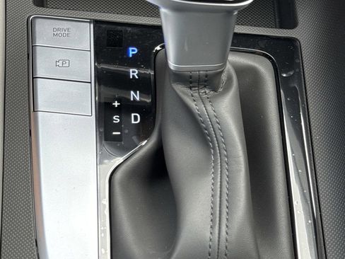 New 2026 Hyundai Elantra Sport FWD image 25