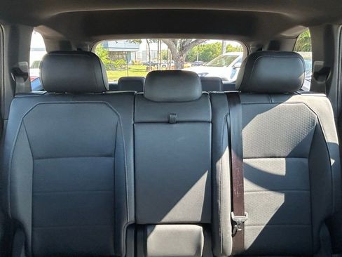 Used 2019 Volkswagen Tiguan SEL R-Line image 14