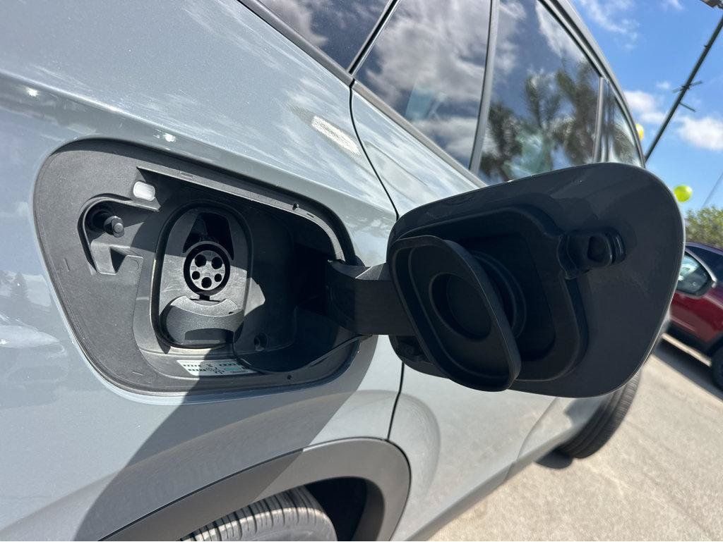 Used 2023 Volkswagen ID.4 Pro S RWD image 38