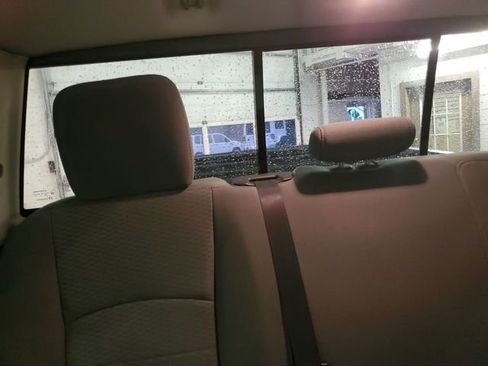 Used 2016 RAM 2500 SLT image 21