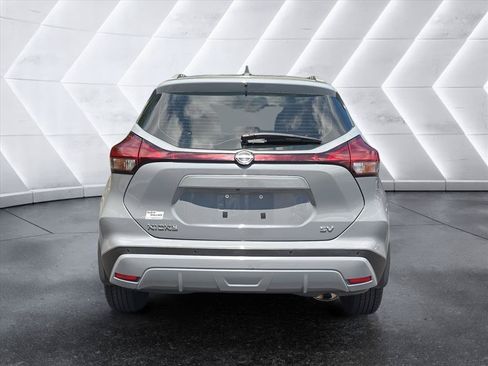Used 2023 Nissan Kicks SV FWD image 4